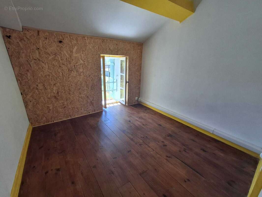 Maison à CHASSENEUIL-SUR-BONNIEURE