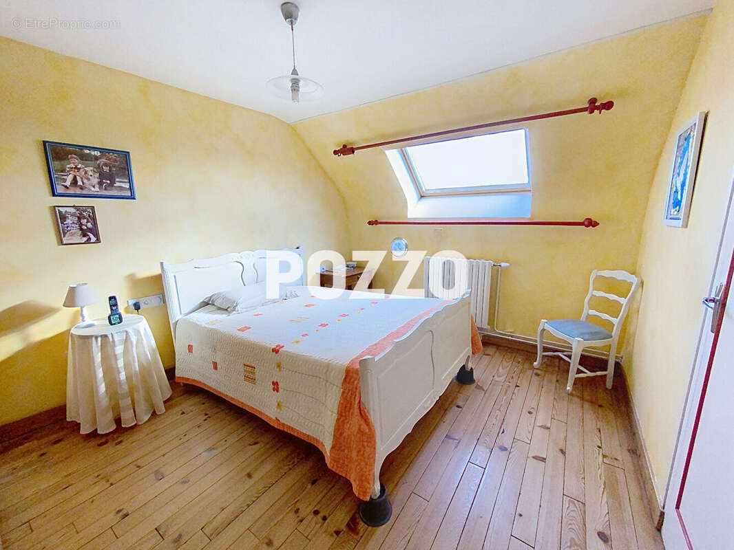 Maison à FOUGEROLLES-DU-PLESSIS