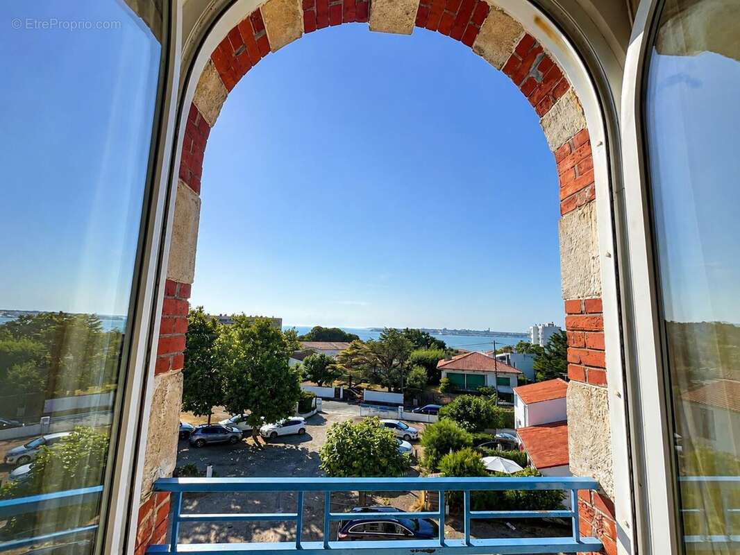 Appartement 27 m² à Saint-Georges-De-Didonne  - photo 2