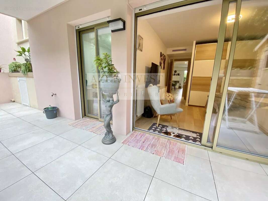 Appartement à ROQUEBRUNE-CAP-MARTIN