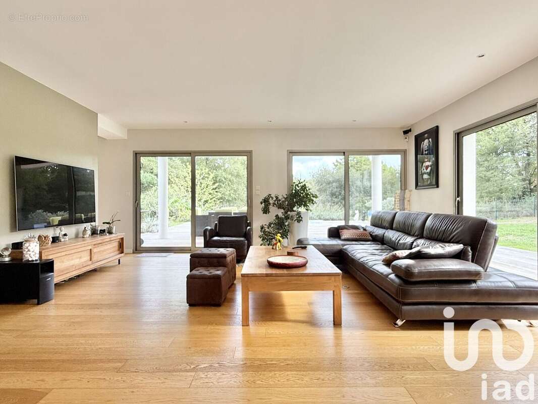 Photo 2 - Maison à LOUPES