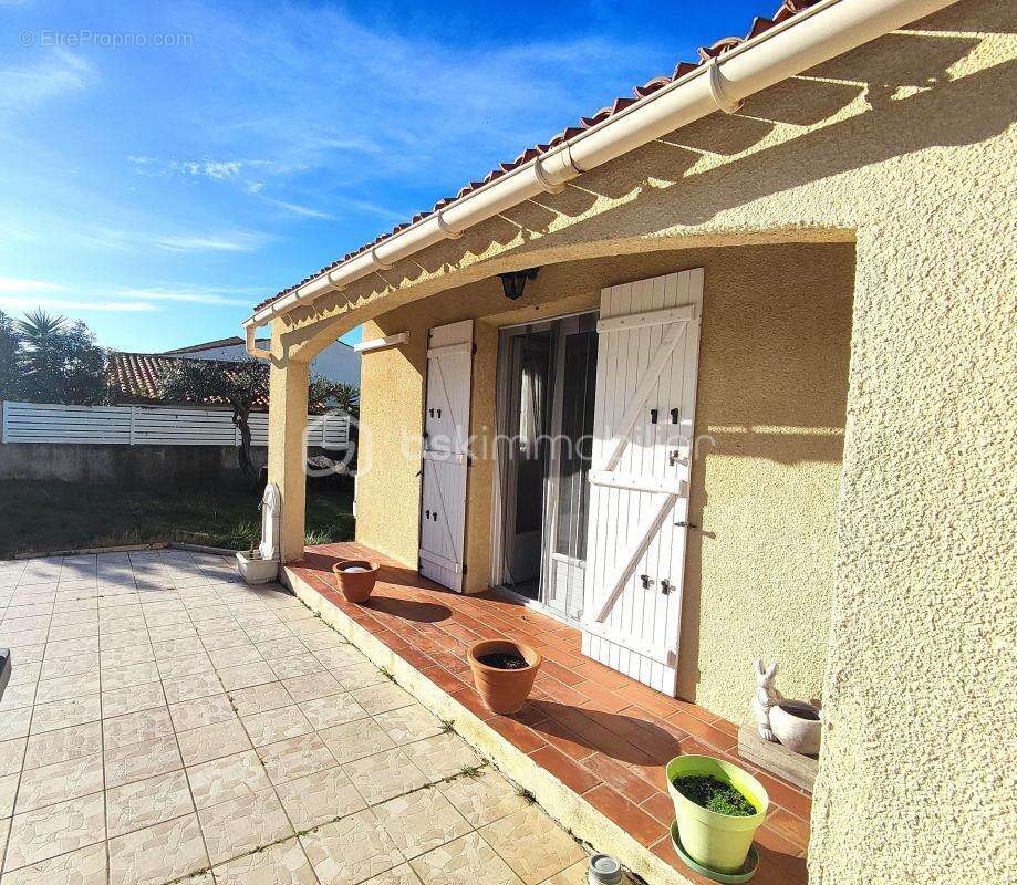 Balaruc les Bains, villa 2 chambres et une 3ème dans une annexe 88 m² environ proche commerces - photo 14