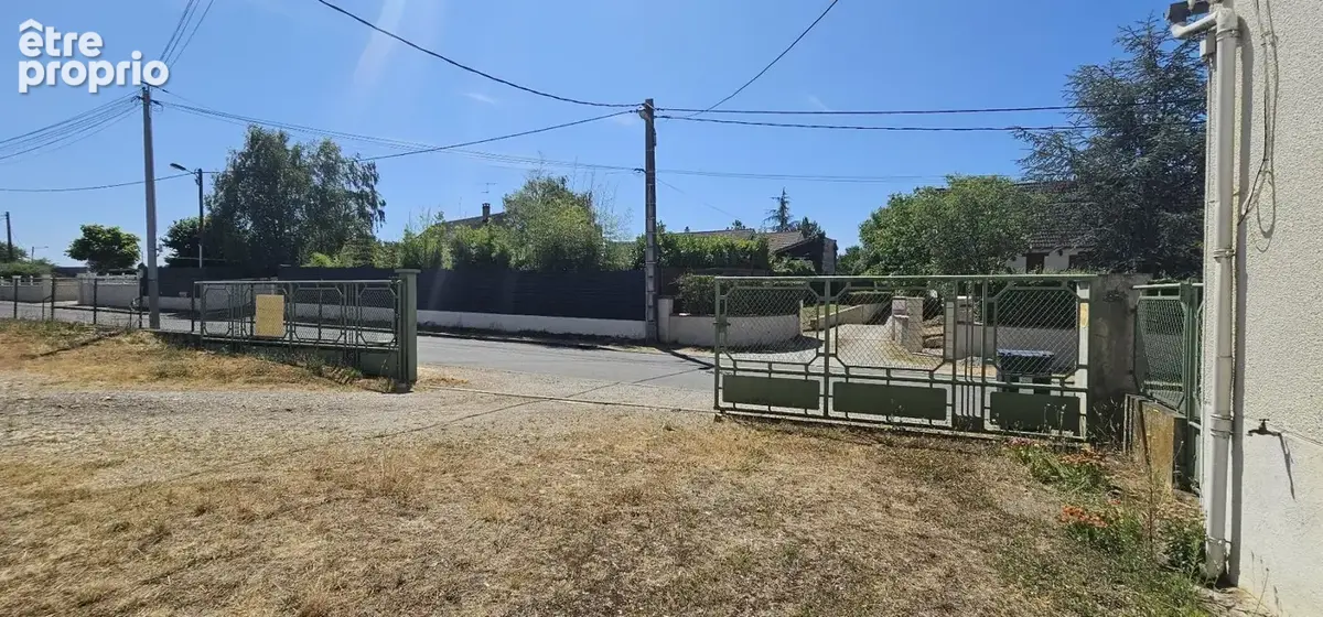 Entrepôts et Bureaux - photo 17