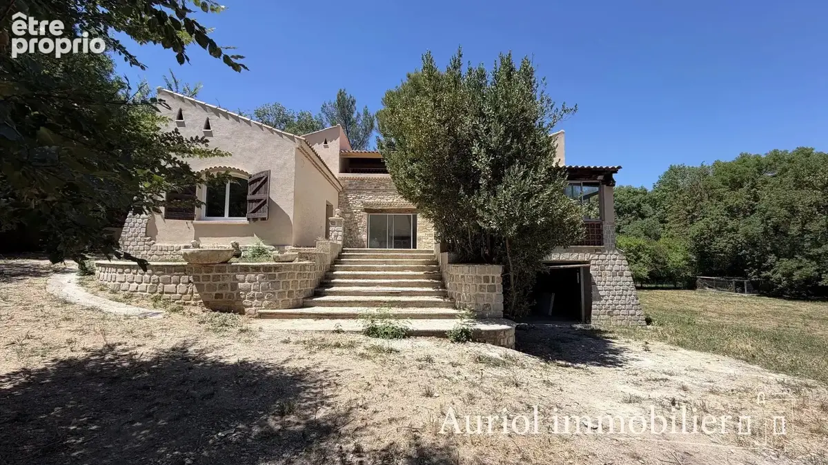 Maison 5 pièces 153 m² · à Auriol · 153 m² · 590 000 €