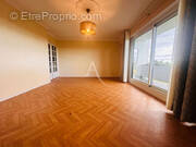 Appartement à LA CHAUSSEE-SAINT-VICTOR