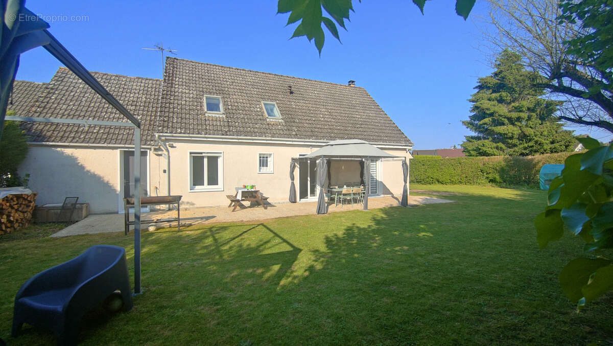 A 20 mn de gisors,  maison renovee de 150 m2 hab sur 800 m2 de terrain clos au calme avec garage et sous sol - photo 15