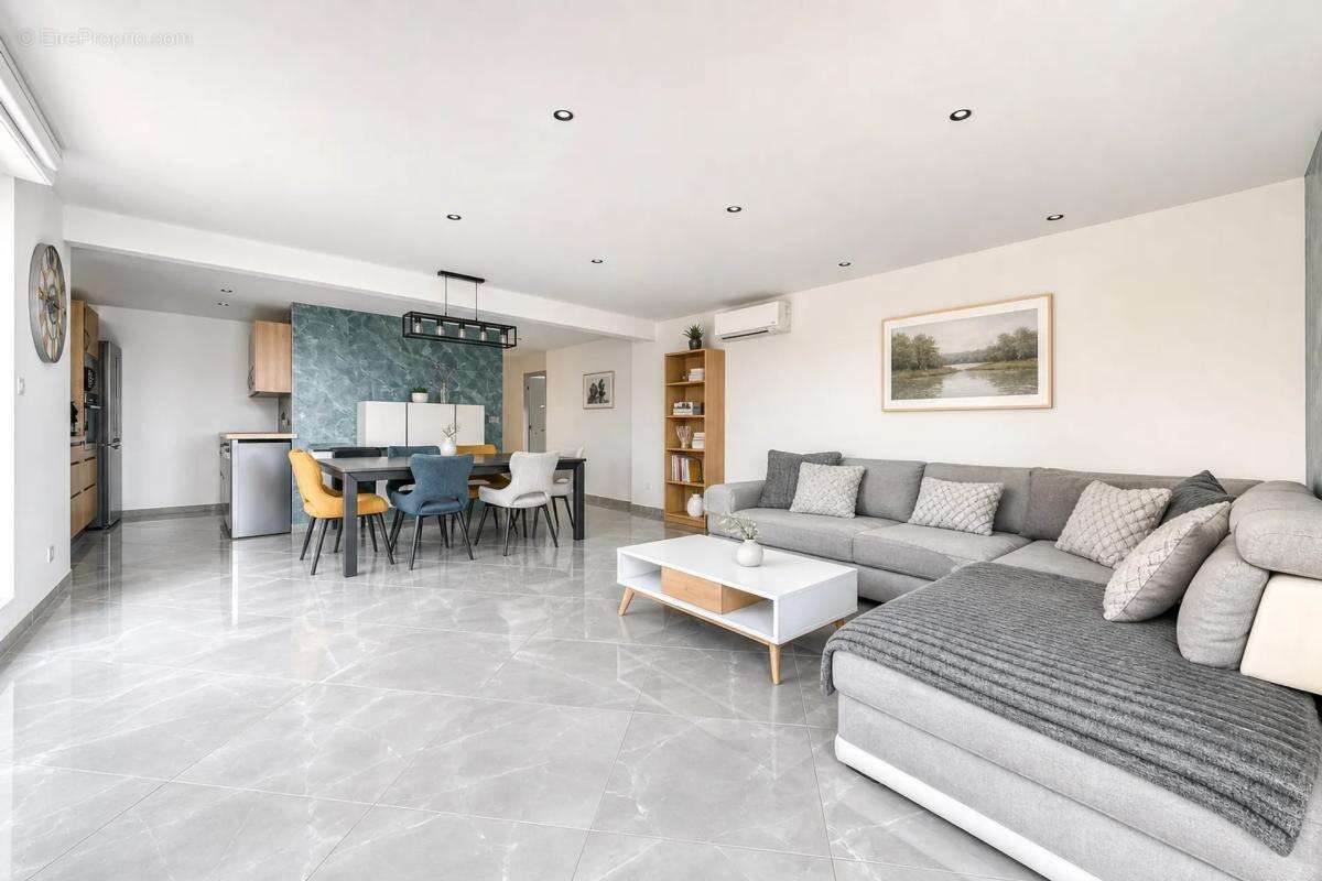 Appartement à IRIGNY