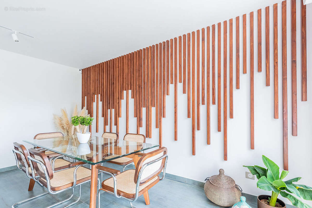 Maison à SAULX-LES-CHARTREUX