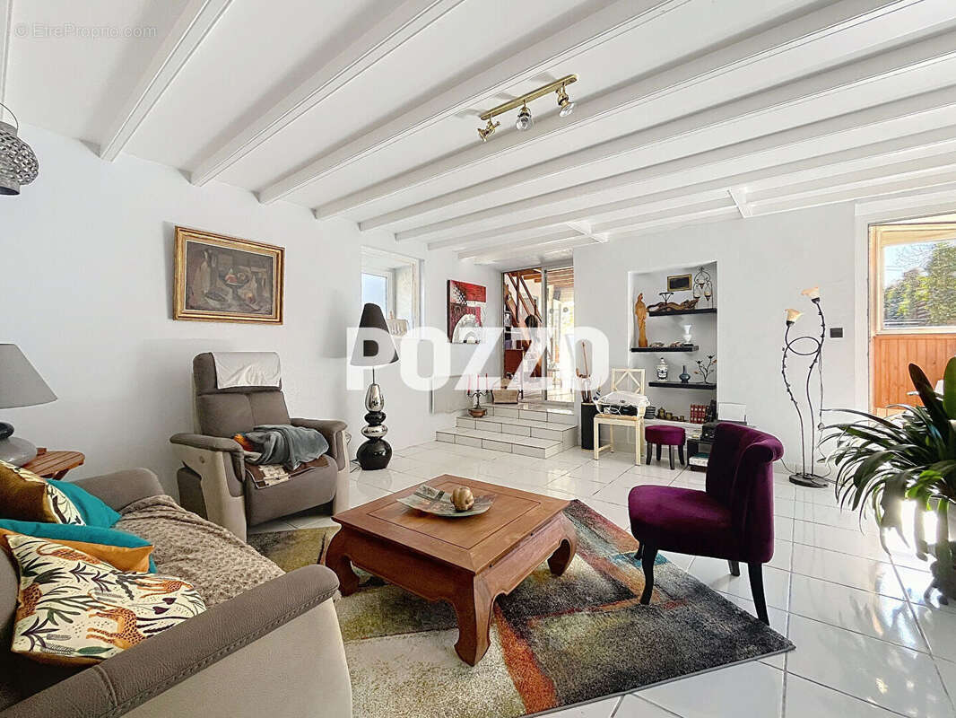 Maison à DONVILLE-LES-BAINS