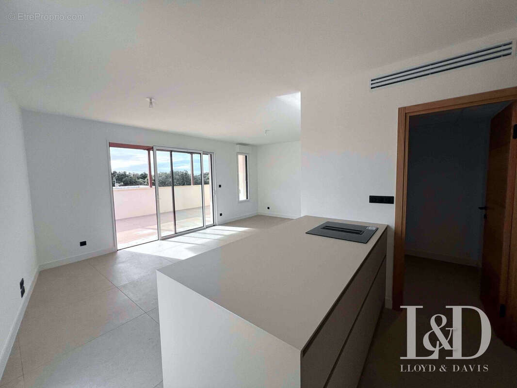 Appartement à CASTRIES