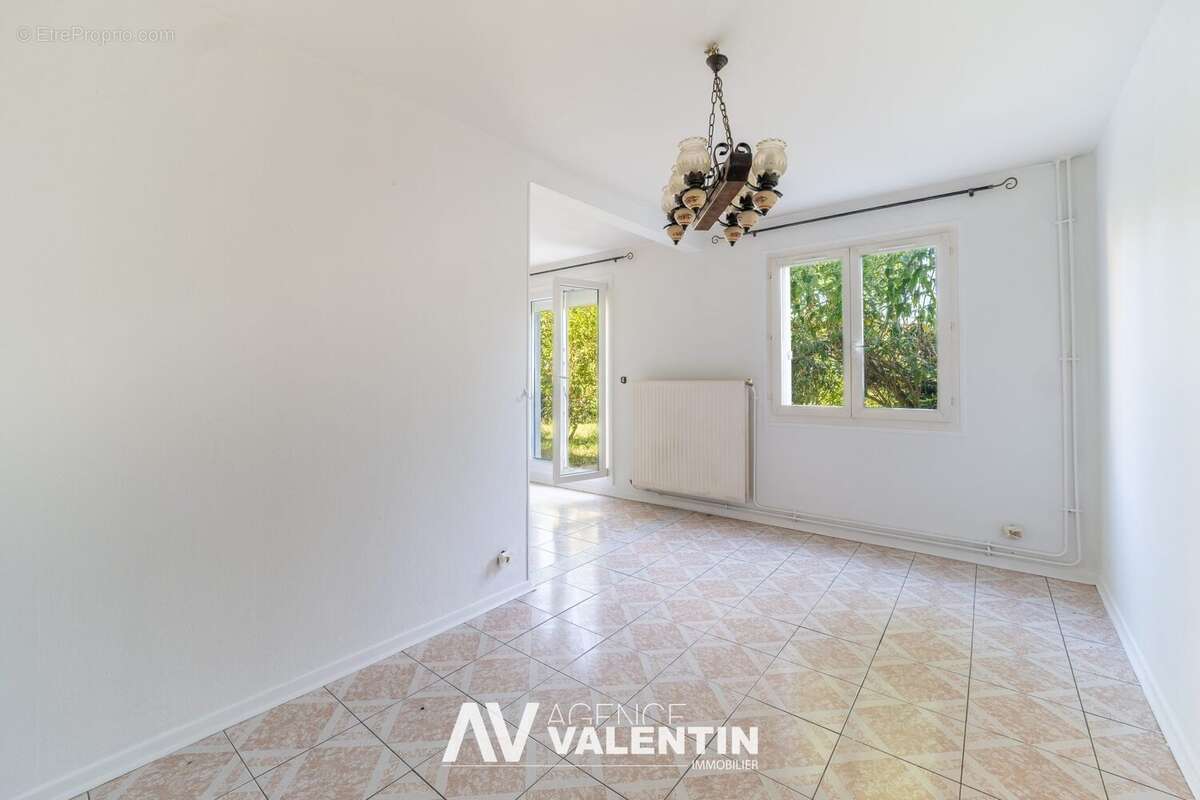 Maison 111 m² à Metz  - photo 3