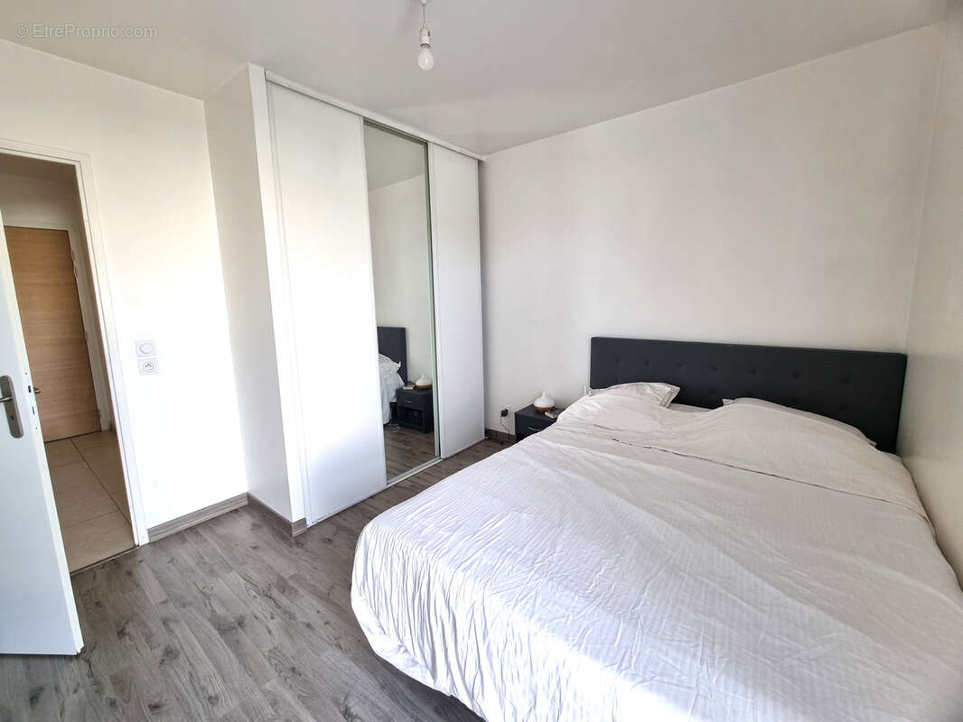 La rochette centre ville - appartement 2 pieces - 1 chambre - balcon - parking privatif sous sol - photo 7