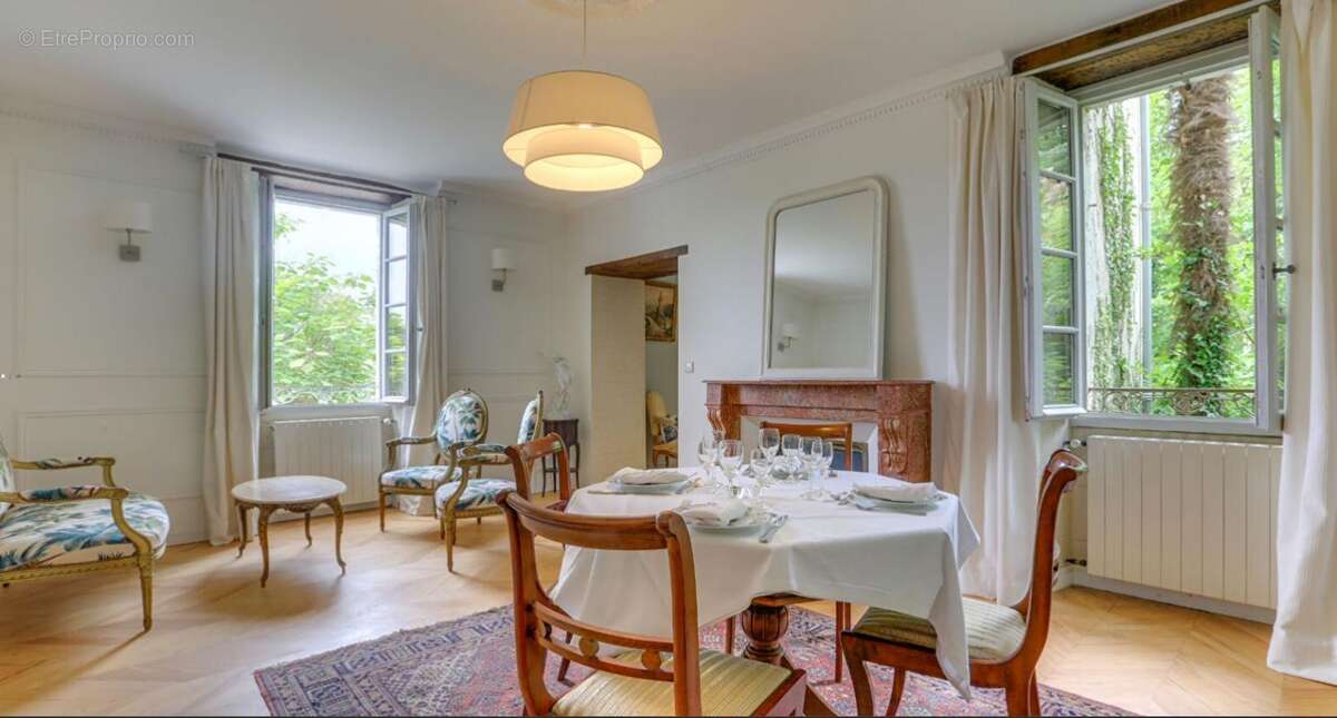 Domaine du XVIIIème siècle - 390 m2 - photo 7