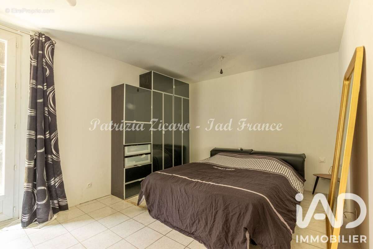 Maison 111 m² à La Ville-Du-Bois  - photo 6
