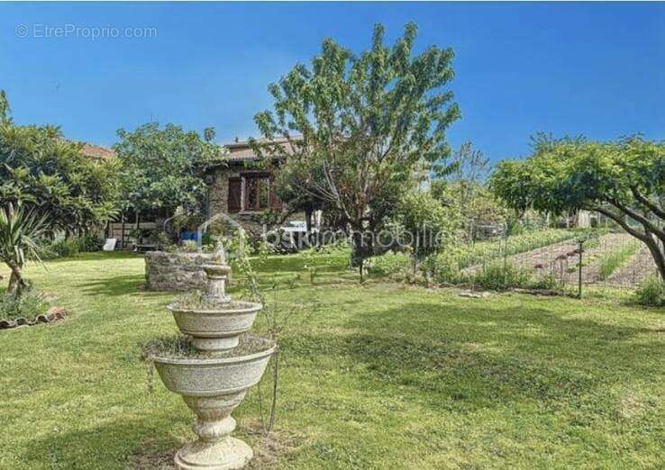 Maison à ISSERTEAUX