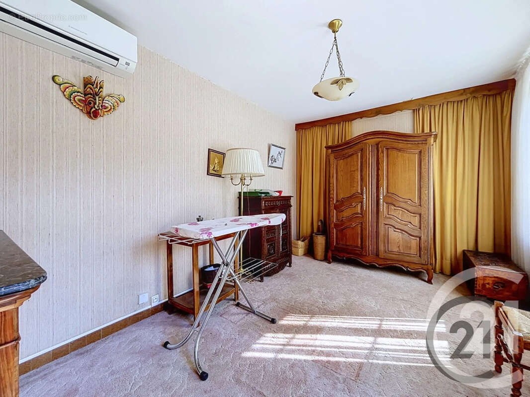 Maison 159 m² à Saint-Phal  - photo 9