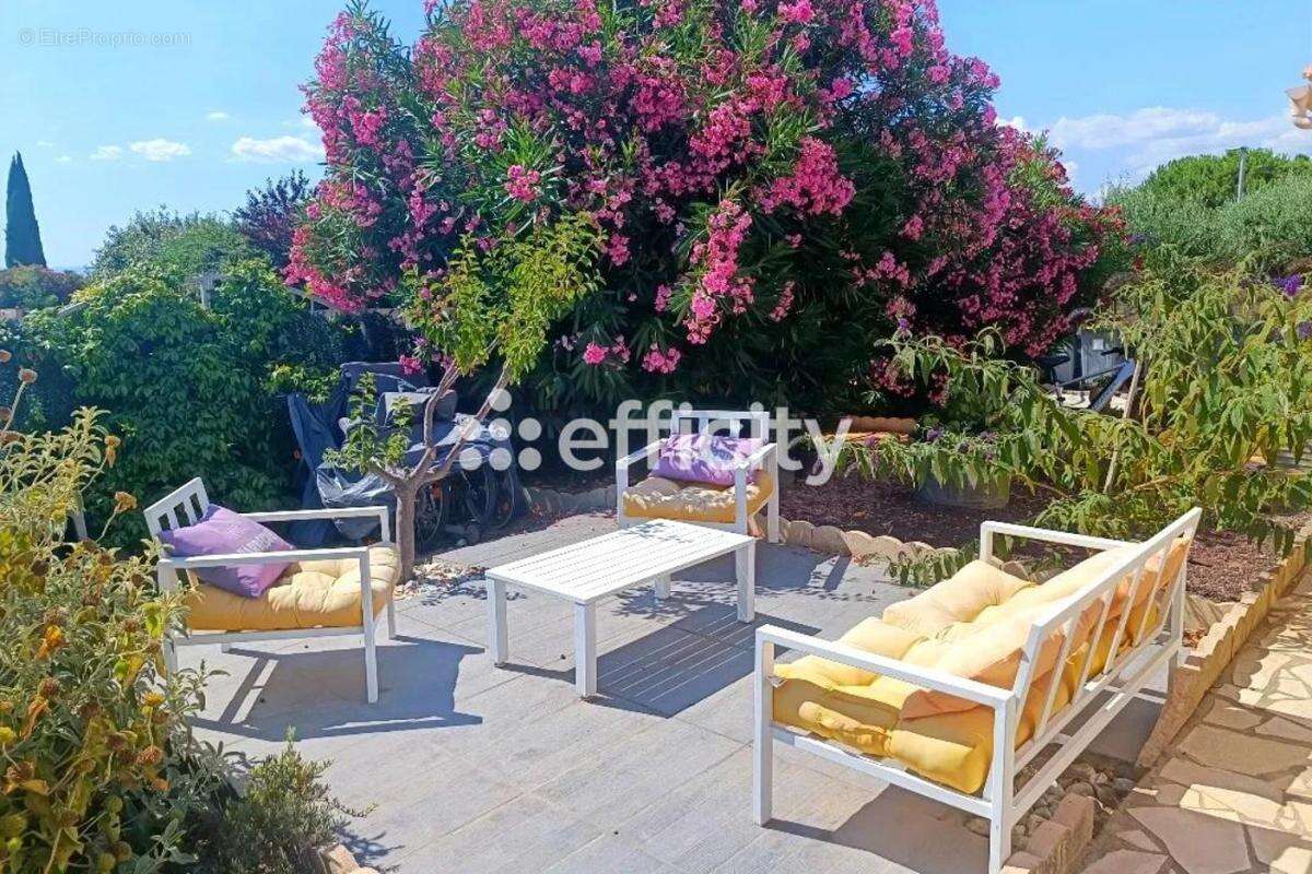 Maison à COLOMBIERS