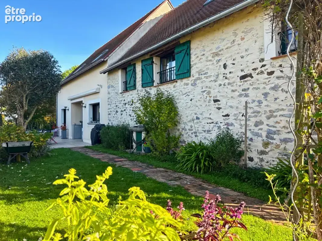 Maison à BALLEE
