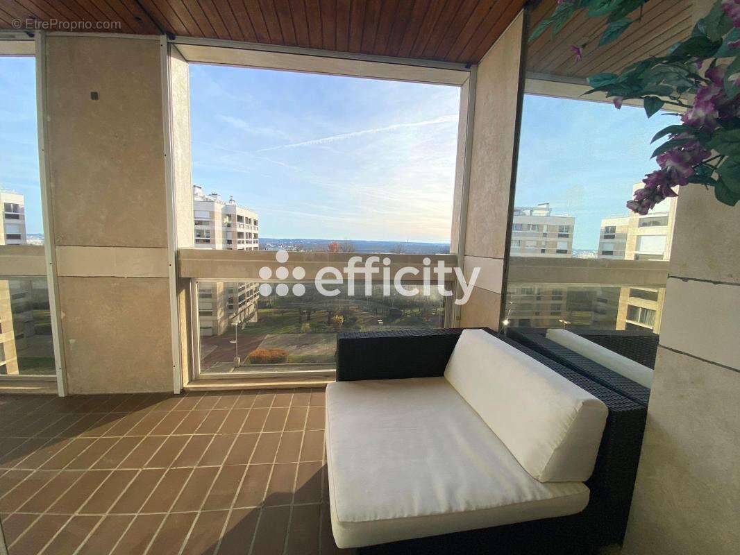 Appartement à GARCHES