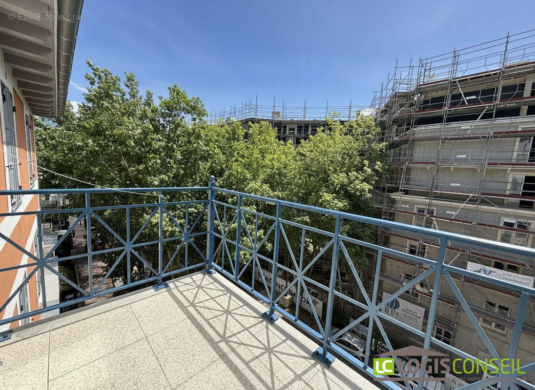 Appartement à LE PLESSIS-ROBINSON