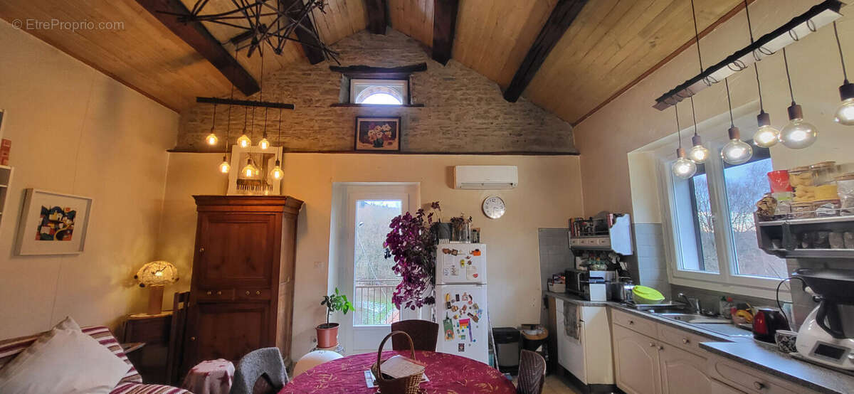 Maison à CUXAC-CABARDES