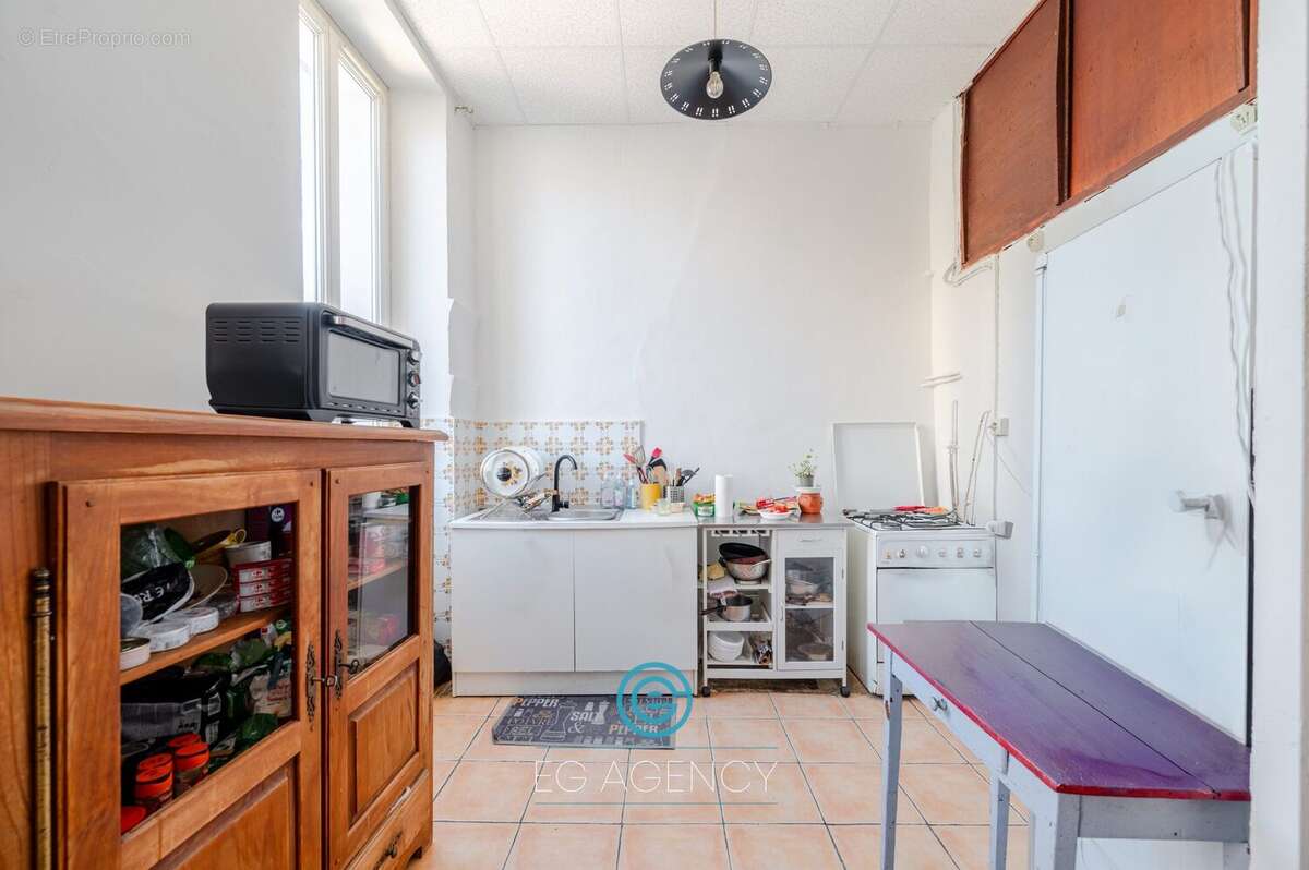 Appartement à MARSEILLE-6E