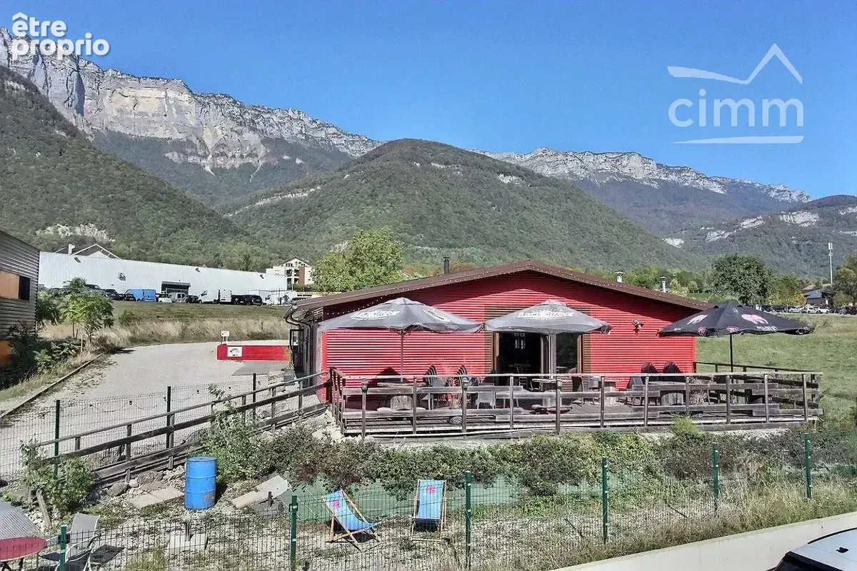 À vendre – Murs et fonds de commerce – Bar à bières / Pub – Le Touvet - photo 17