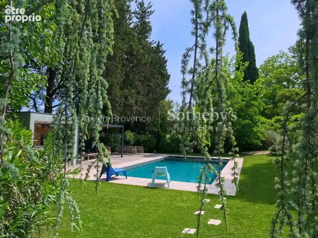 Élégante propriété familiale de 6 suites avec maison d’amis, piscine et dépendances – proche écoles - photo 11