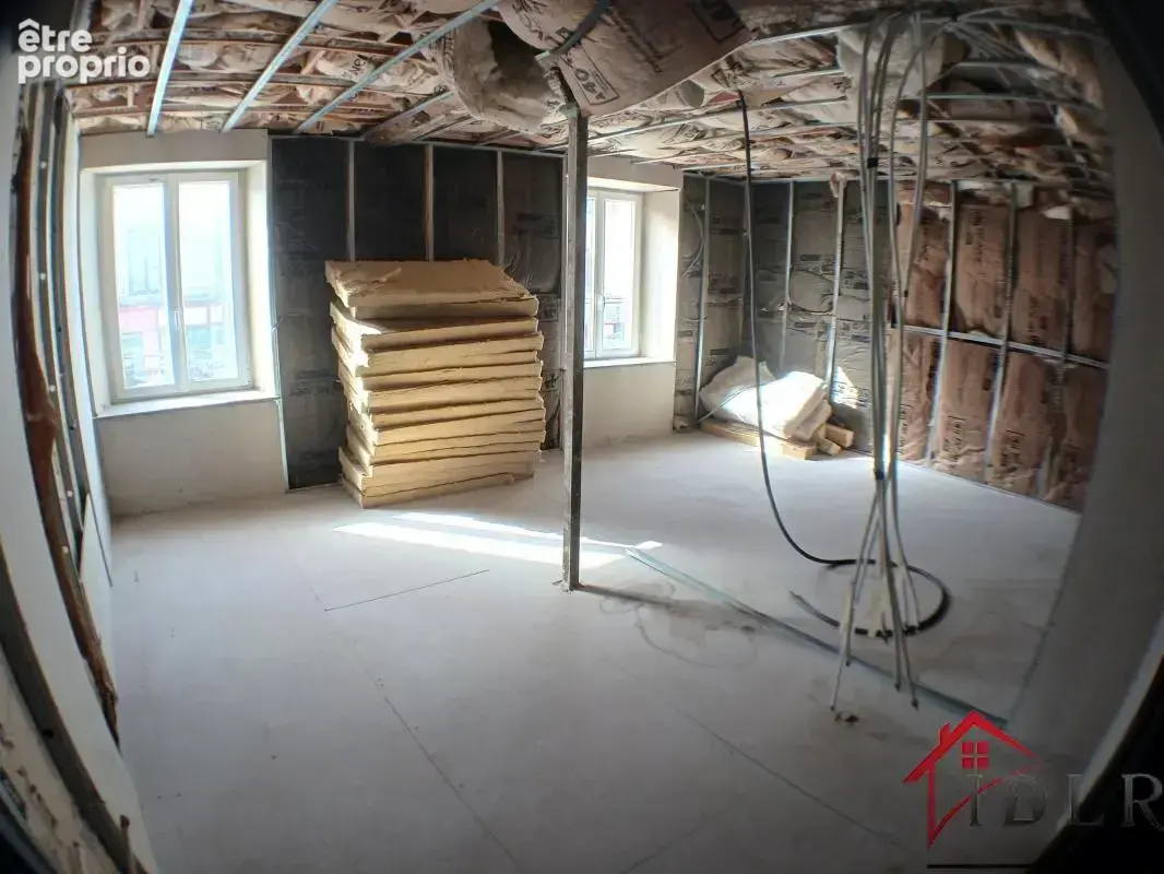 JUSSEY - Immeuble de rapport avec local commercial, 8 appart - photo 21