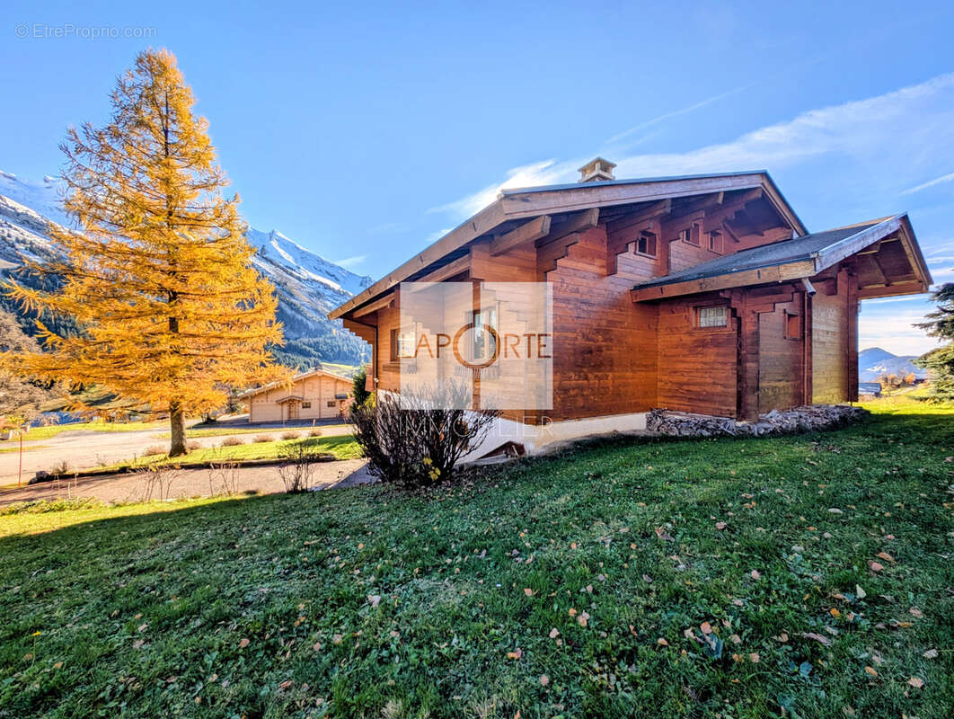 Maison à LA CLUSAZ