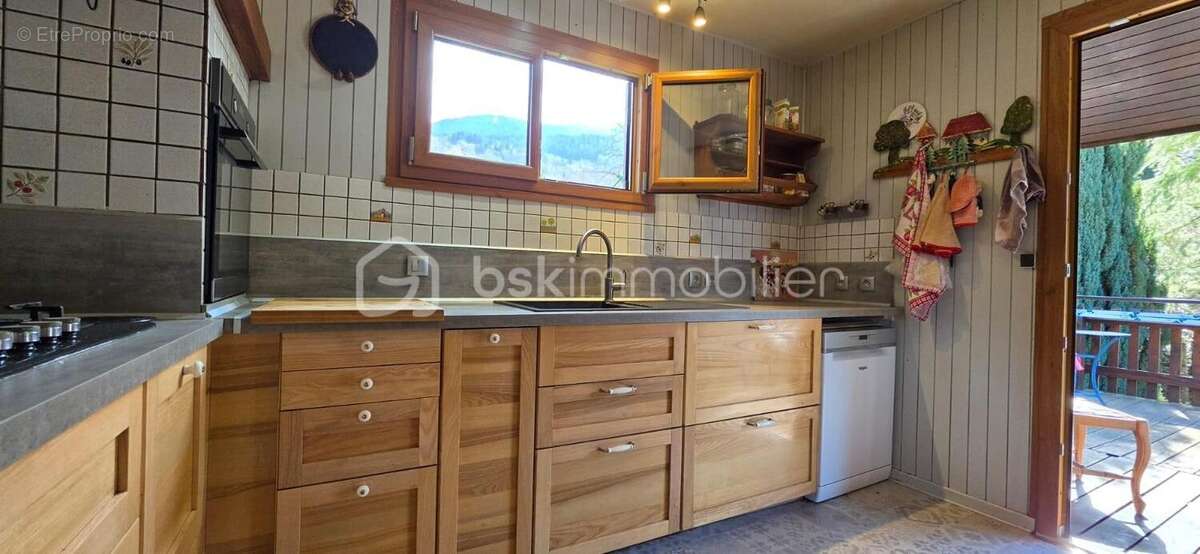 Maison à SAINT-MARTIN-D'URIAGE