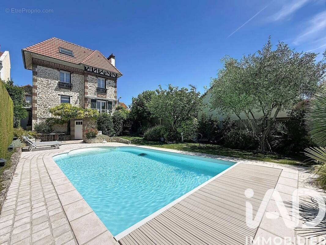 Photo 1 - Maison à VILLIERS-SUR-MARNE