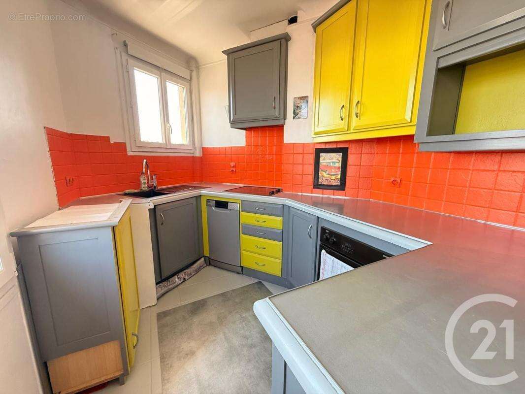 Appartement à FONTENAY-SOUS-BOIS