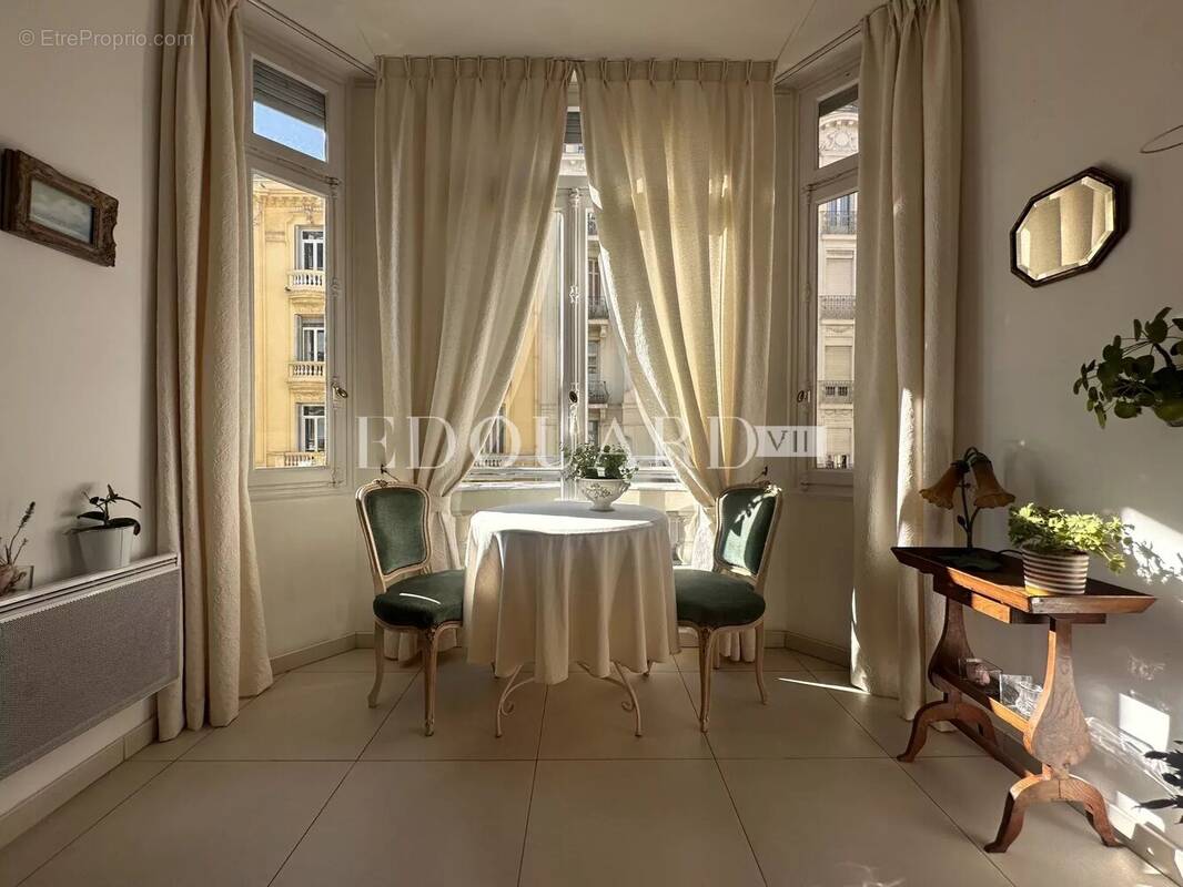 Appartement à MENTON