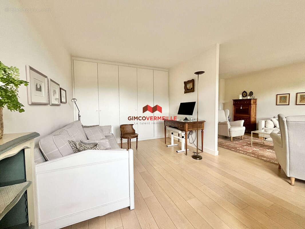 Appartement à LE VESINET