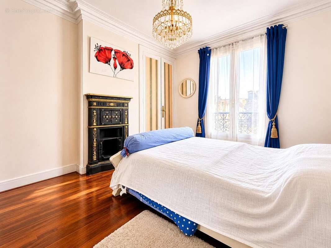 Appartement à CLICHY