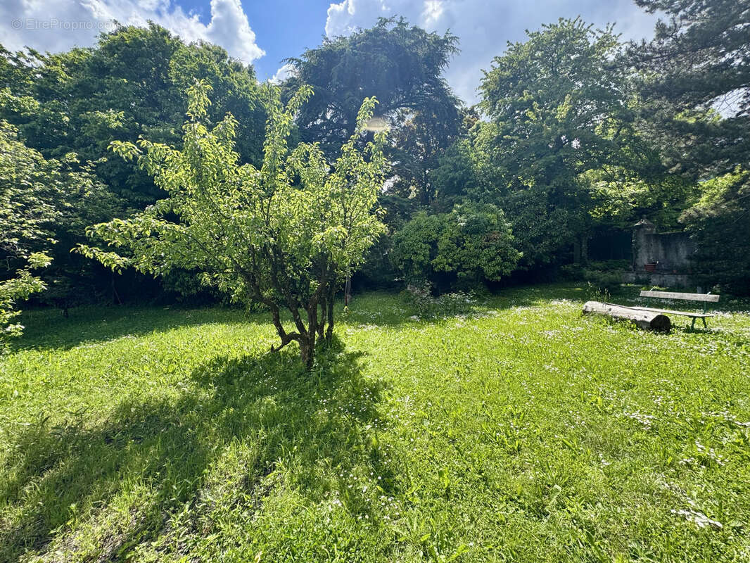 Terrain à SAINT-JEAN-DE-MAURIENNE