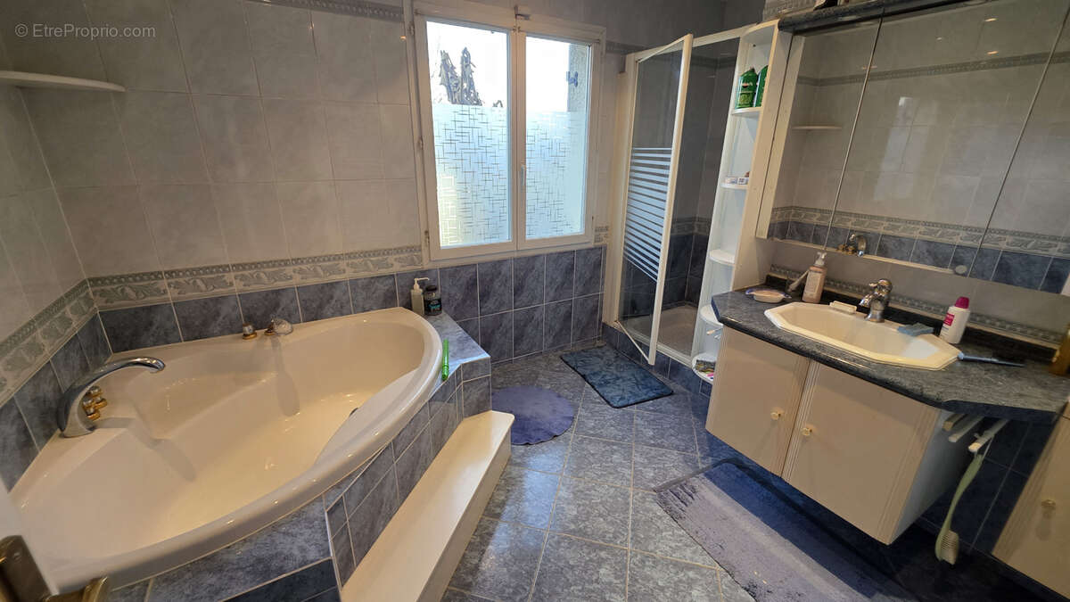 Maison à TREMBLAY-EN-FRANCE