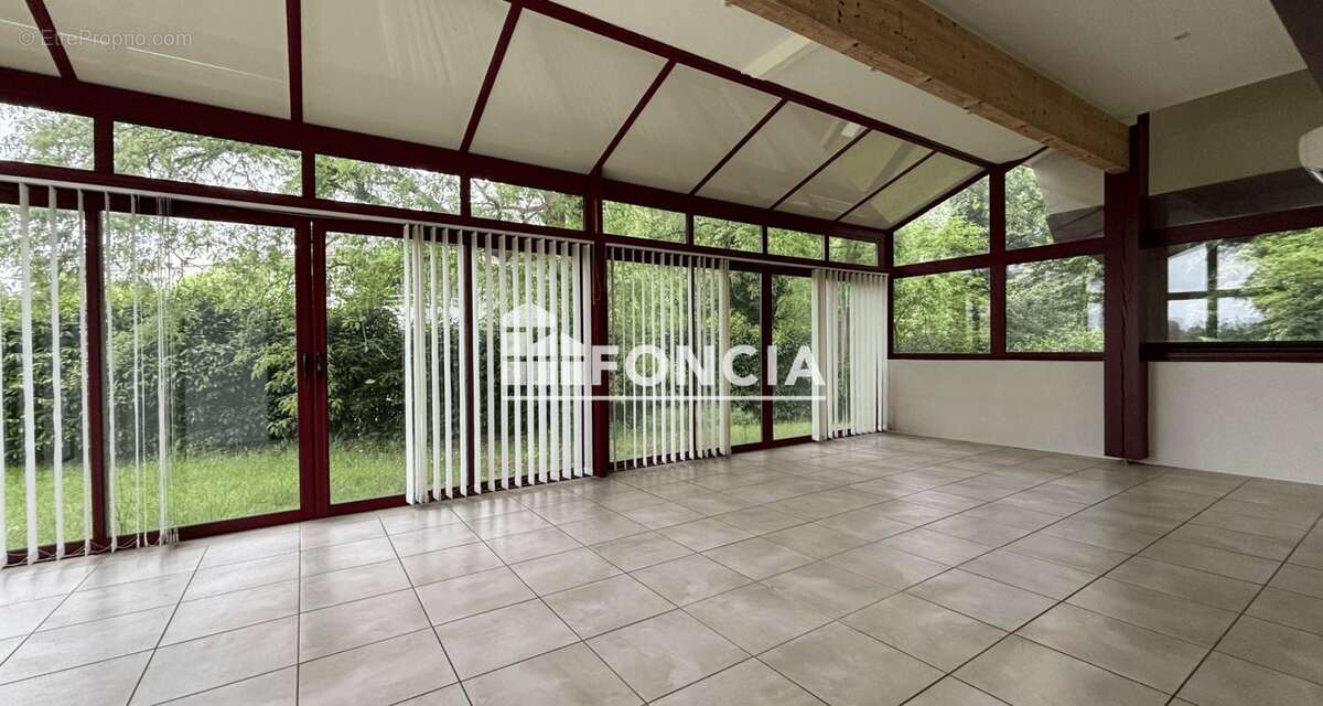 Maison à SAINT-PIERRE-DU-MONT