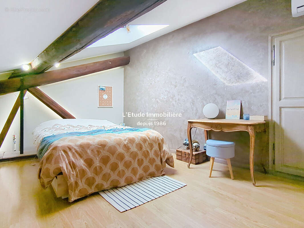 Appartement à FONTAINES-SUR-SAONE