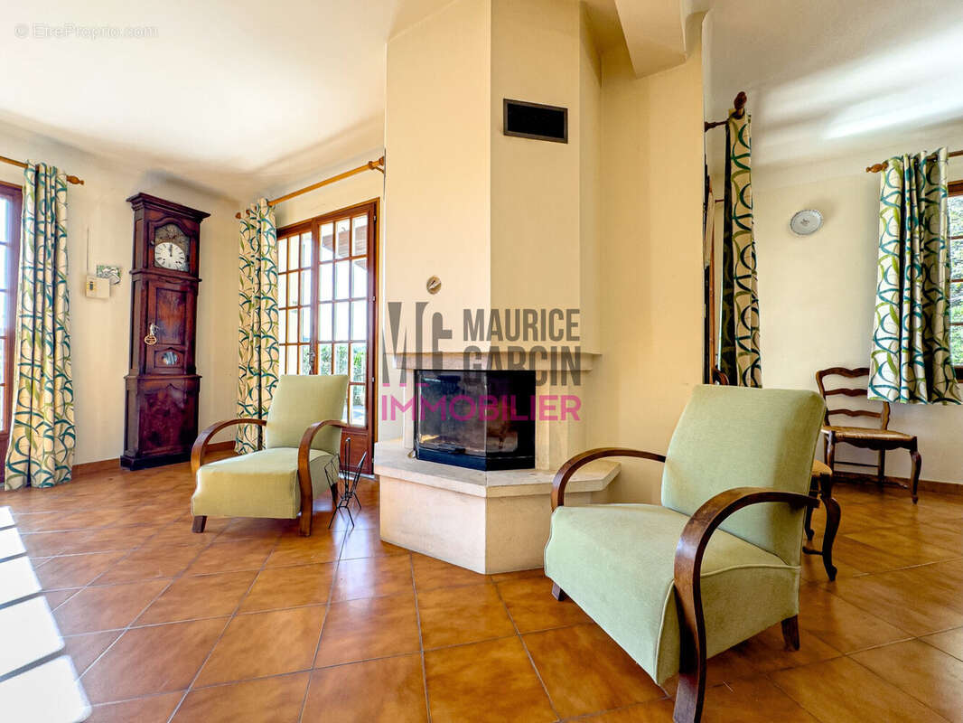 Maison à BEAUMES-DE-VENISE