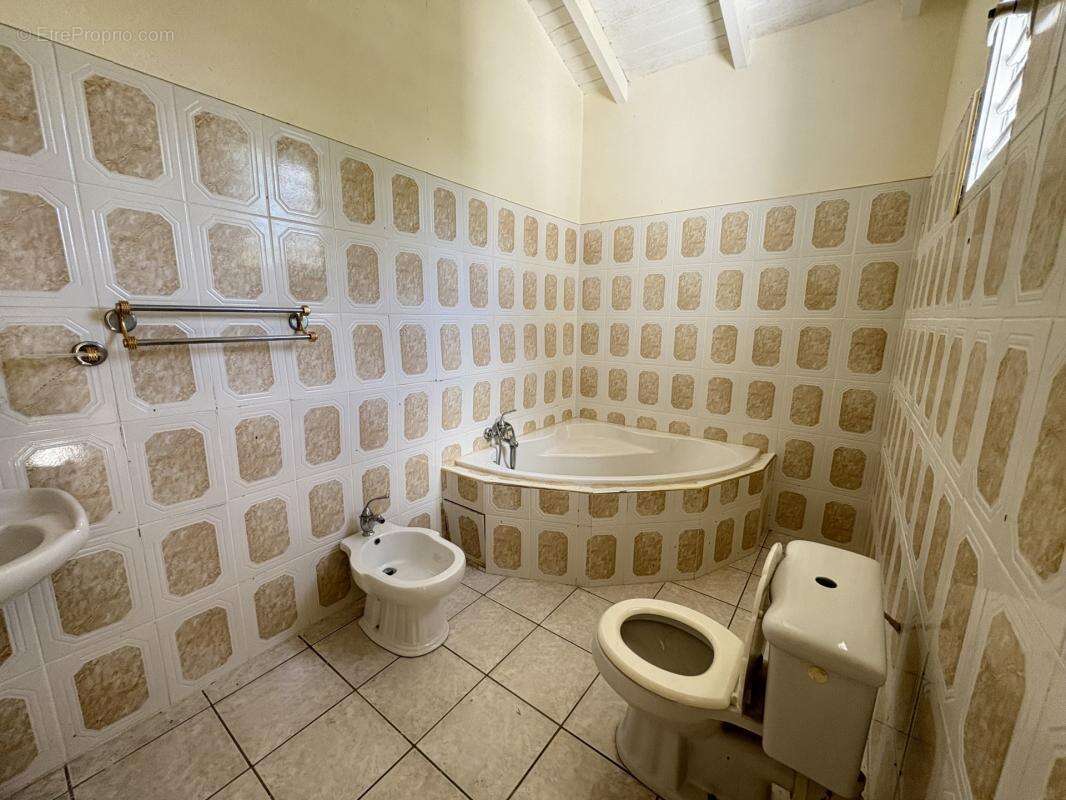 Maison à ANSE-BERTRAND