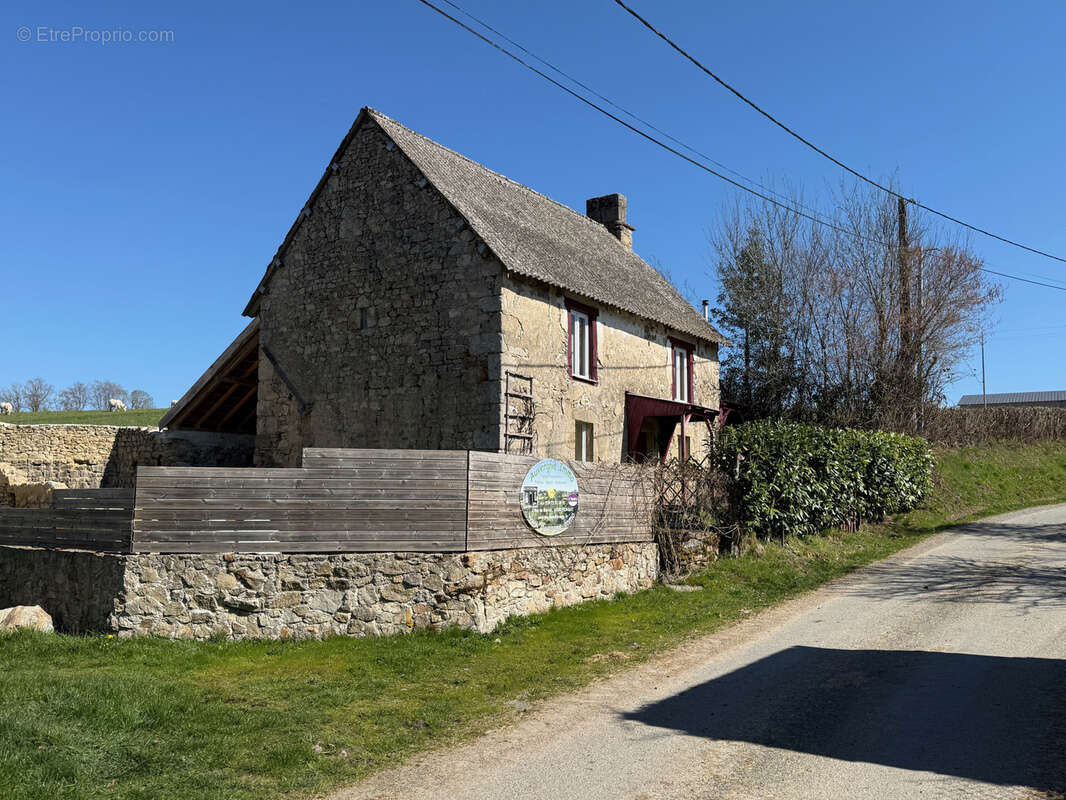 Maison à CHARENSAT