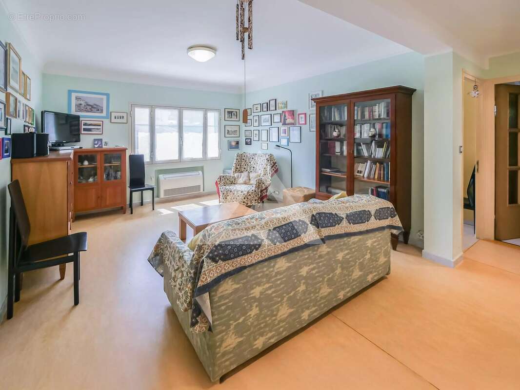 Appartement à ROQUEBRUNE-CAP-MARTIN