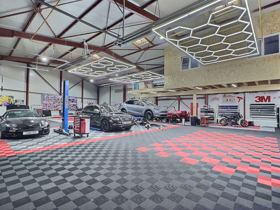 Commerce à LONGEVILLE-LES-SAINT-AVOLD