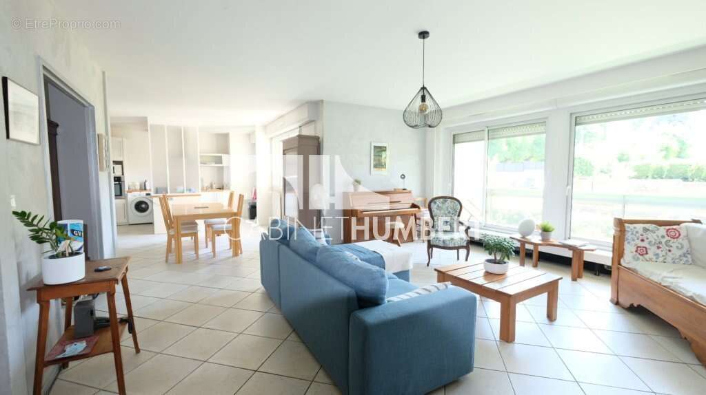 Appartement à SAINT-ETIENNE