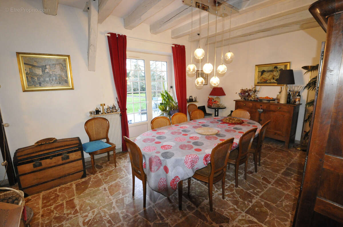 Maison à SAINT-JEAN-LIGOURE