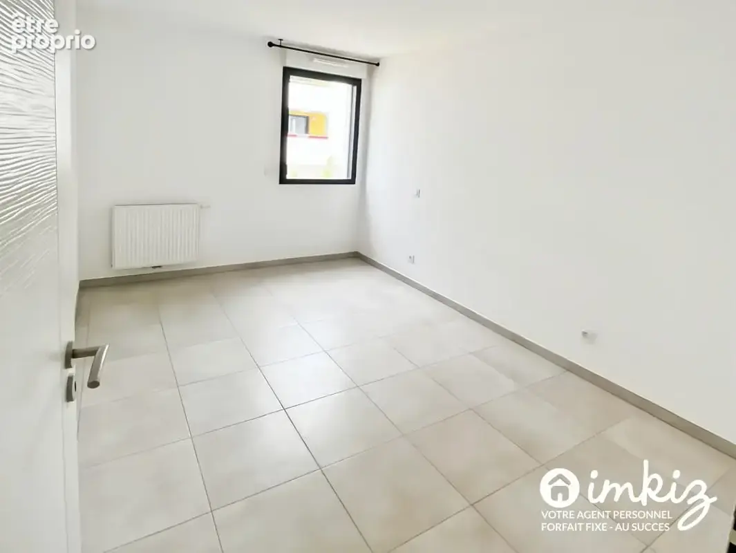 T3 récent avec extérieur de 71m2 - photo 8