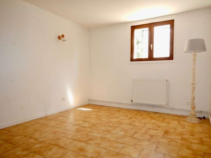 Maison familiale de 180 m2 habitables situé dans un environnement exceptionnel ! - photo 16
