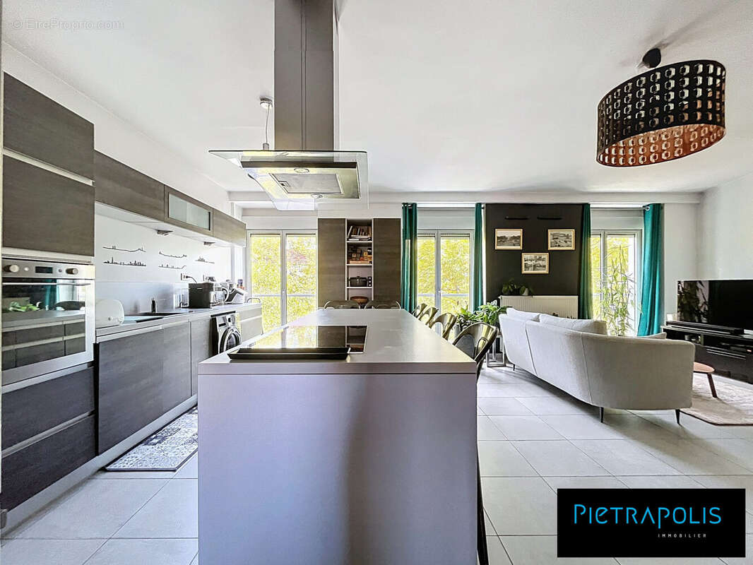 Appartement à LYON-7E